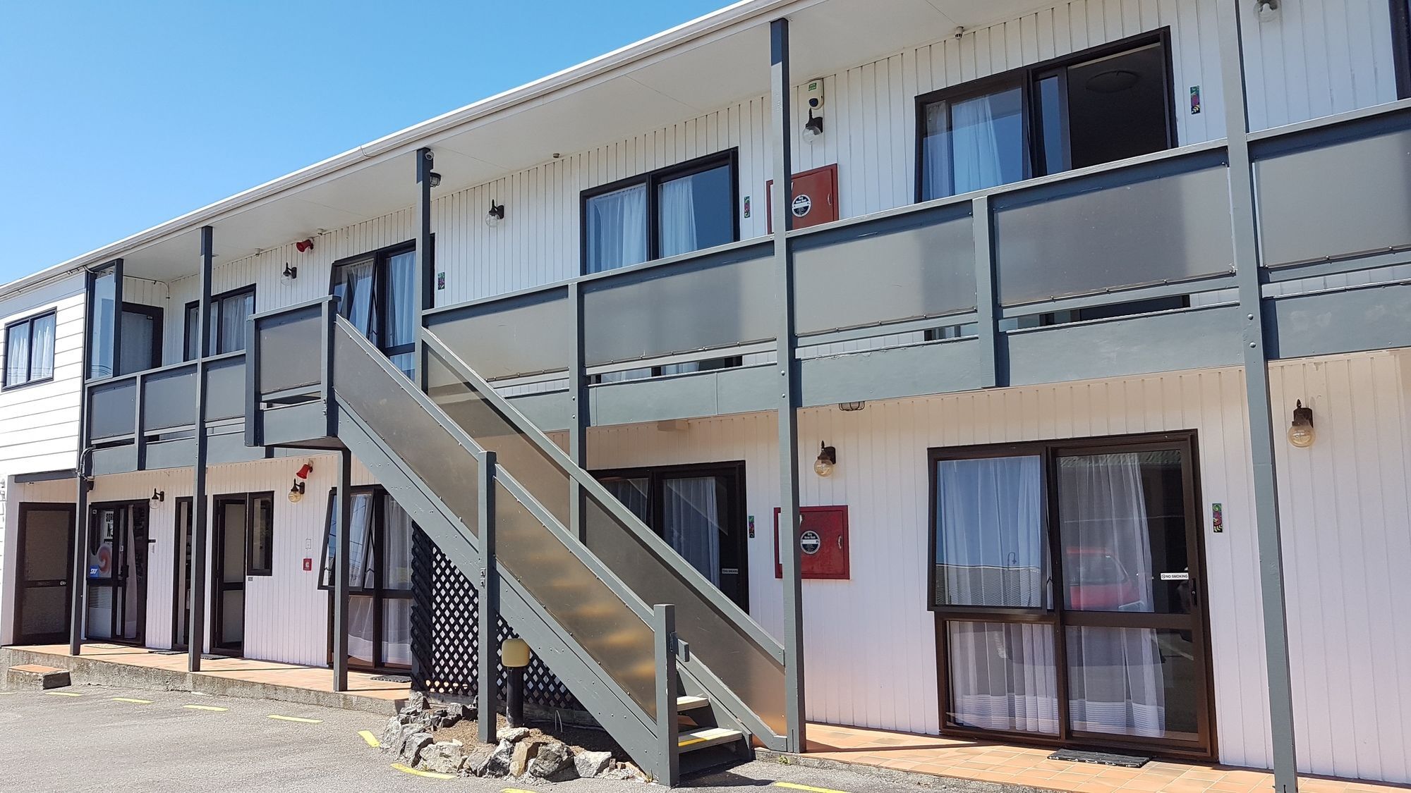 88 Wallace Court Motel Wellington Buitenkant foto
